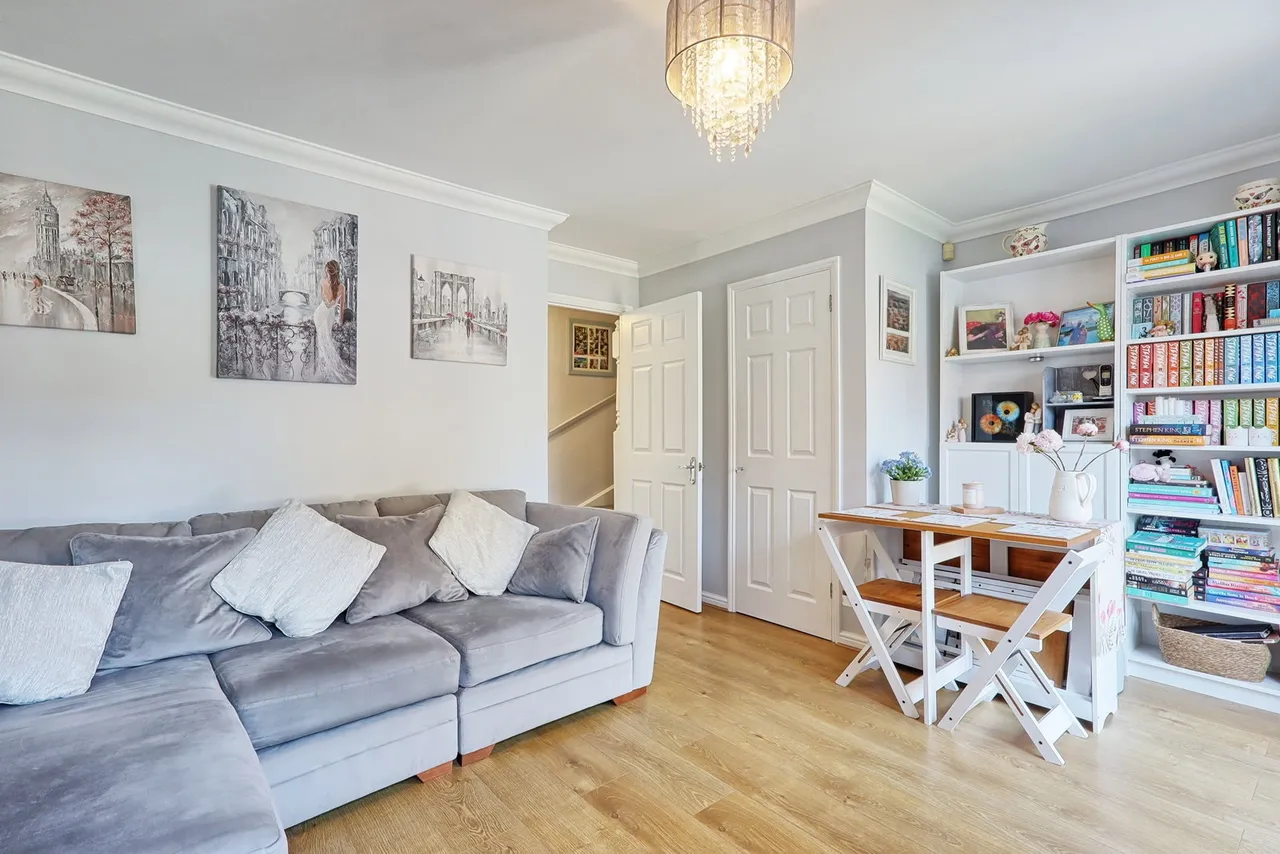 Plymouth Road, Chafford Hundred, Grays, Thurrock, RM16, photo 8