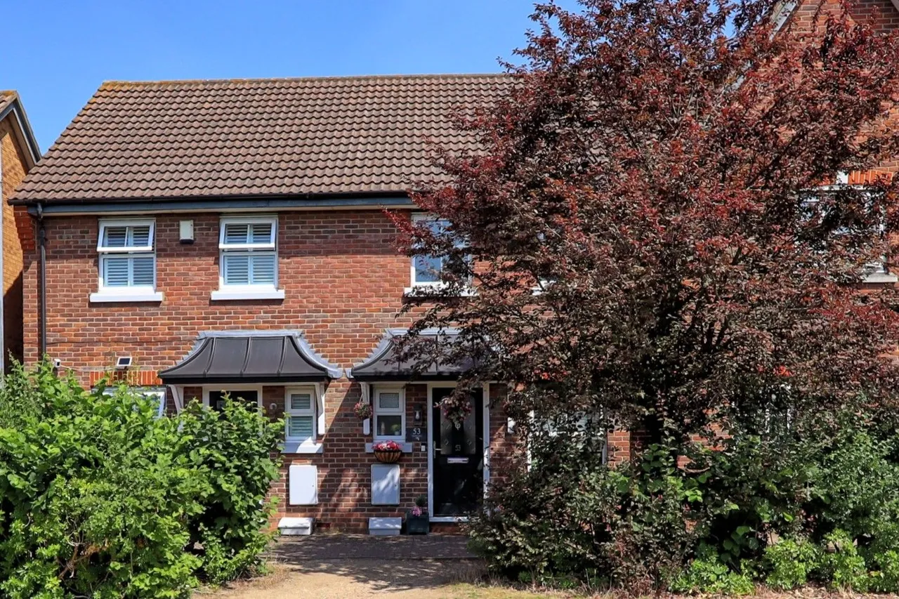 2 bed house for sale — Plymouth Road, Chafford Hundred, Grays, Thurrock, RM16