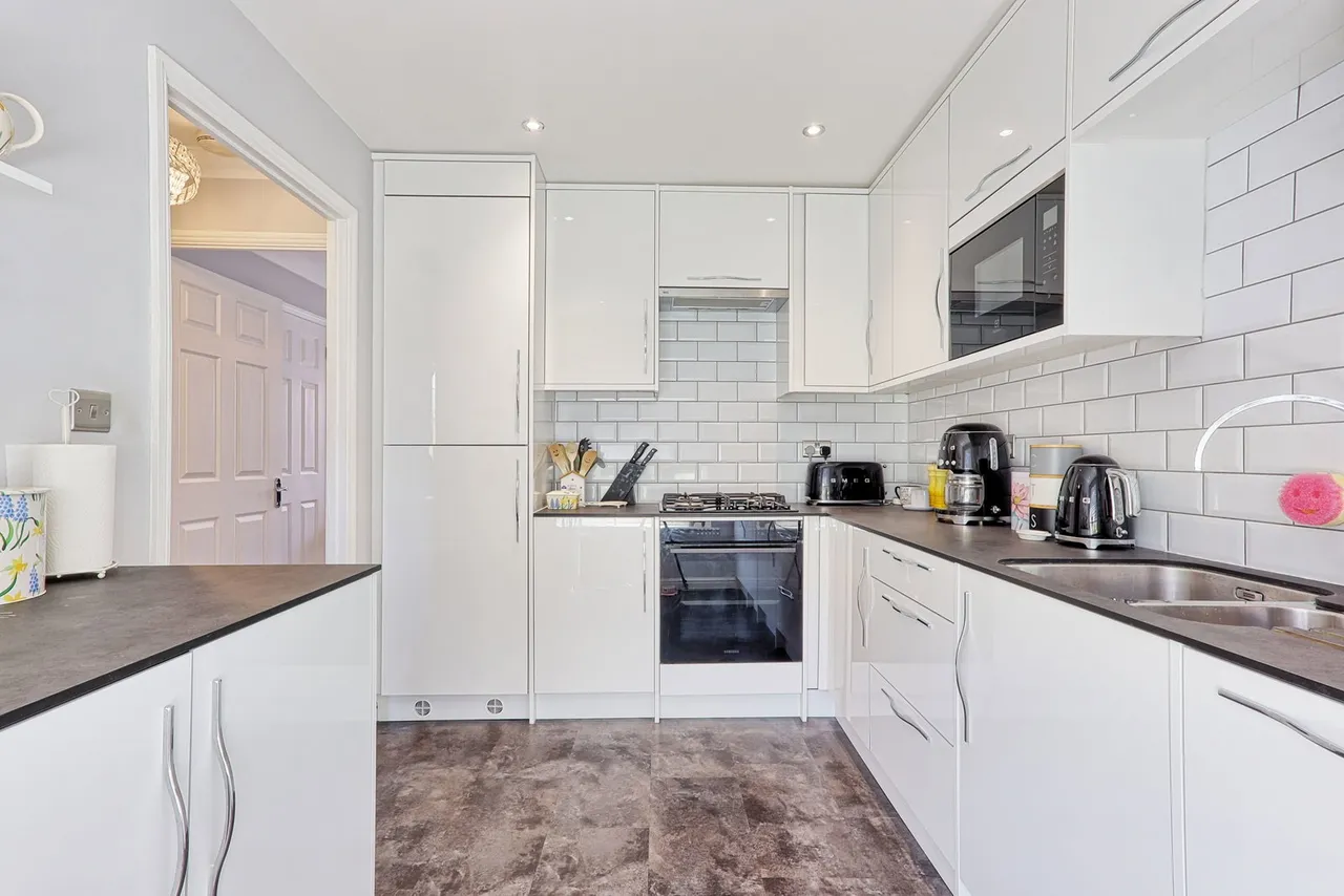 Plymouth Road, Chafford Hundred, Grays, Thurrock, RM16, photo 6