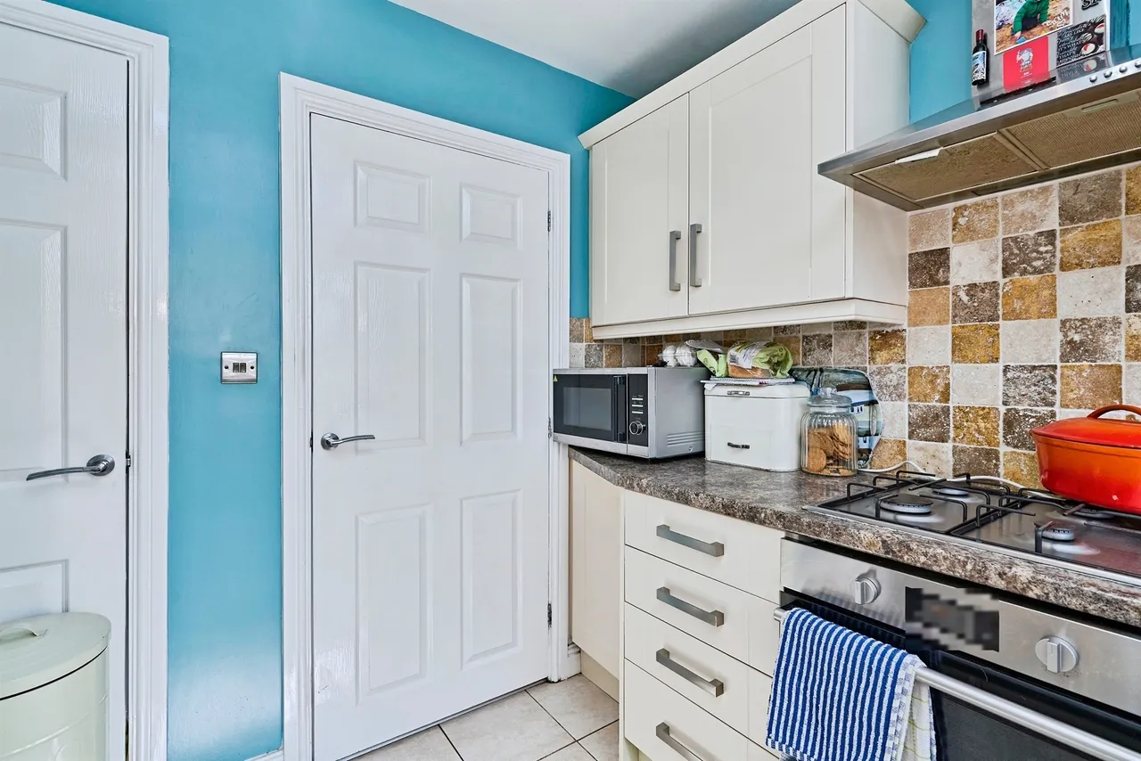 Robert Road, Tipton, DY4, photo 8