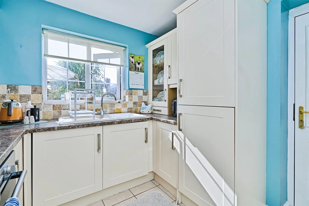 Robert Road, Tipton, DY4, photo 7
