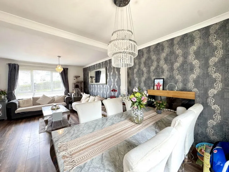 Aneurin Crescent, Twynyrodyn, CF47, photo 4