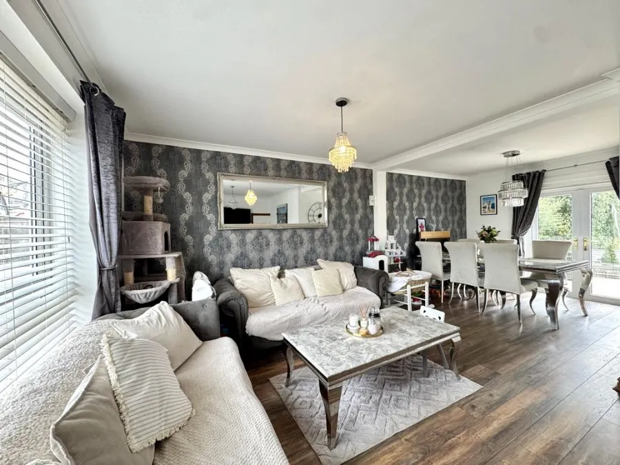 Aneurin Crescent, Twynyrodyn, CF47, photo 18