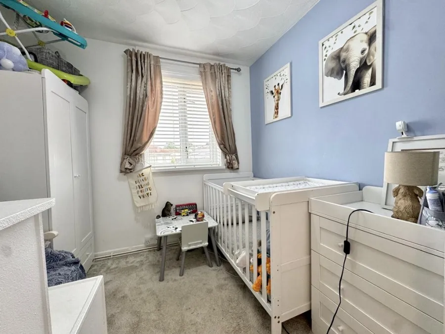 Aneurin Crescent, Twynyrodyn, CF47, photo 8