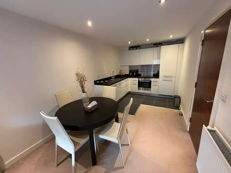 Howard Road, Stanmore HA7 1FA, photo 3