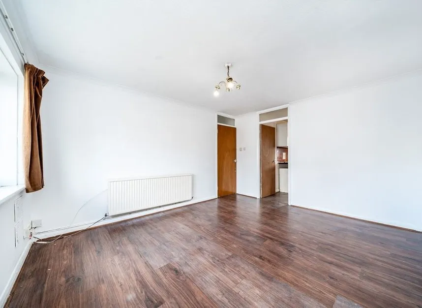 Sutton Road, Hounslow, TW5, photo 4