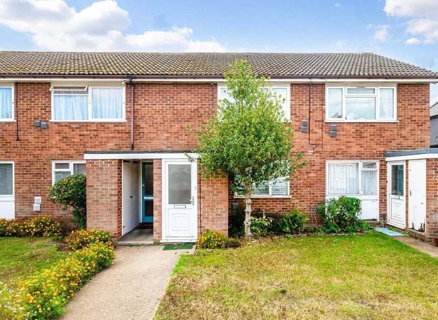 2 bed flat for sale — Sutton Road, Hounslow, TW5