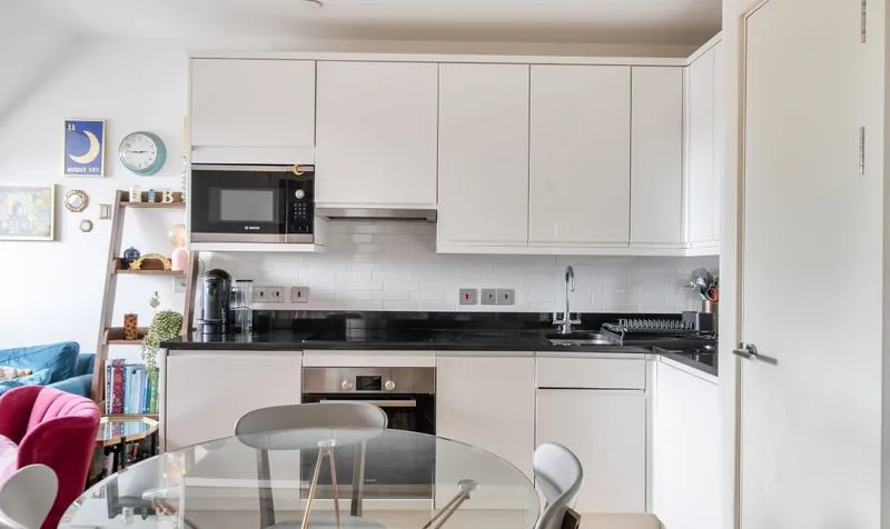South Street, Epsom, KT18, photo 11