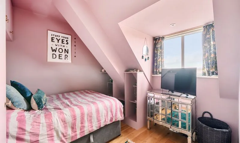 South Street, Epsom, KT18, photo 9