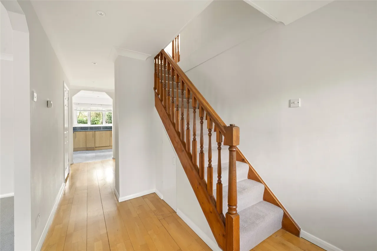 Burleigh Park, Cobham, Surrey, KT11, photo 8