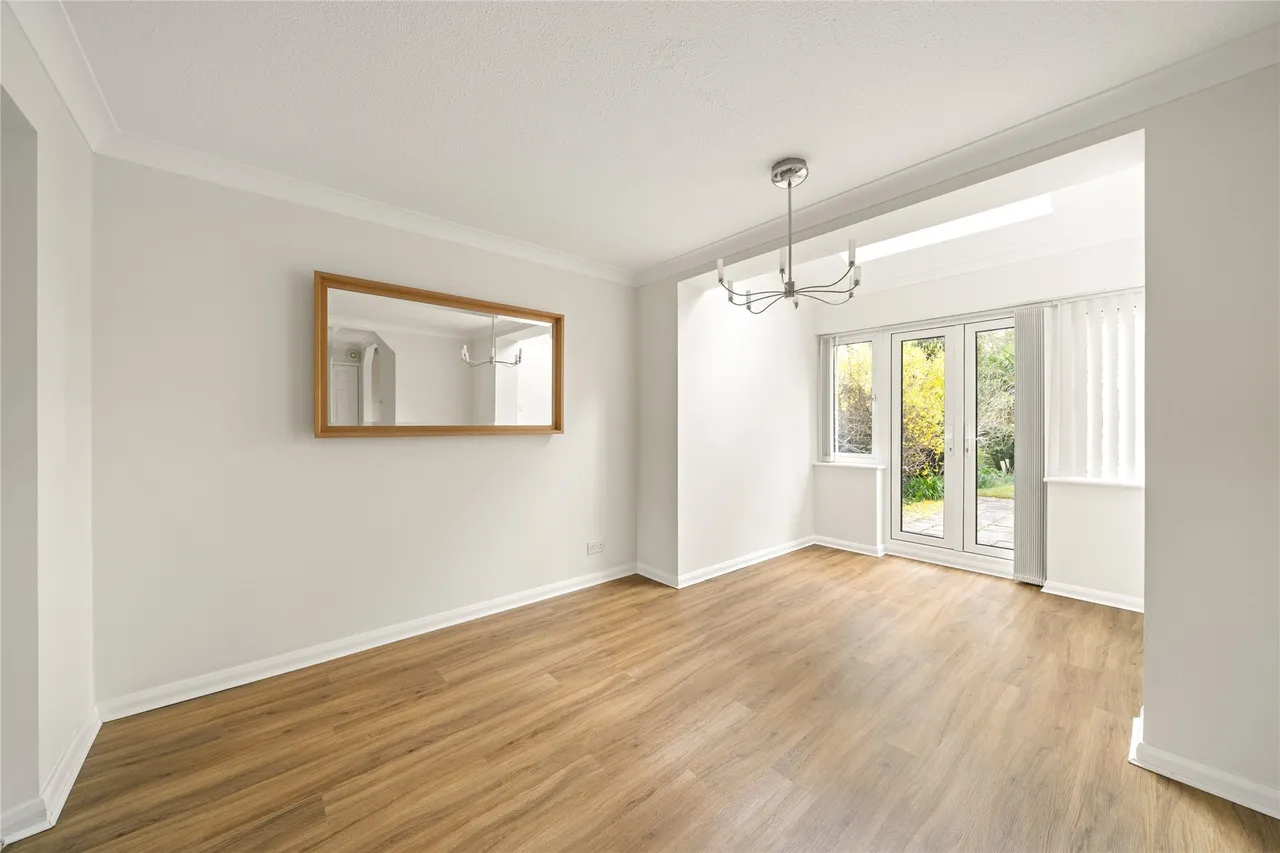 Burleigh Park, Cobham, Surrey, KT11, photo 4