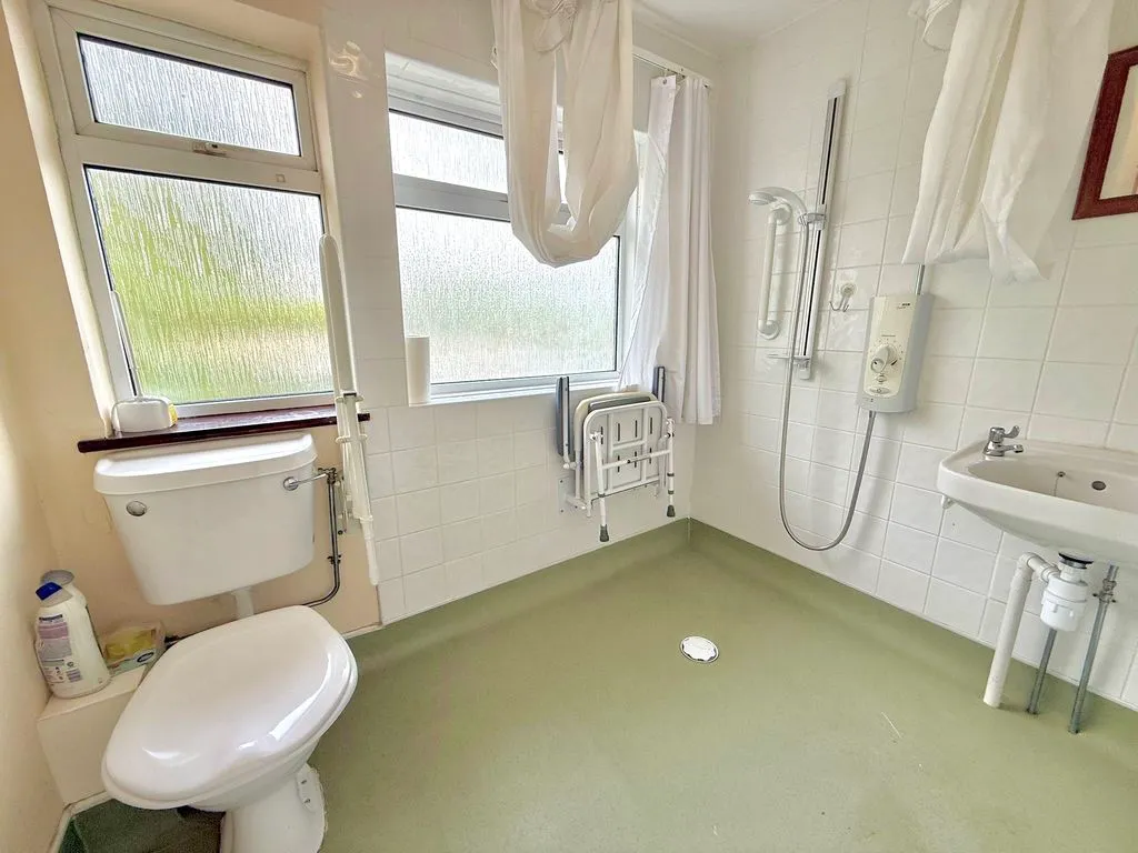 Beadlow Road, Luton LU4 0QZ, photo 8