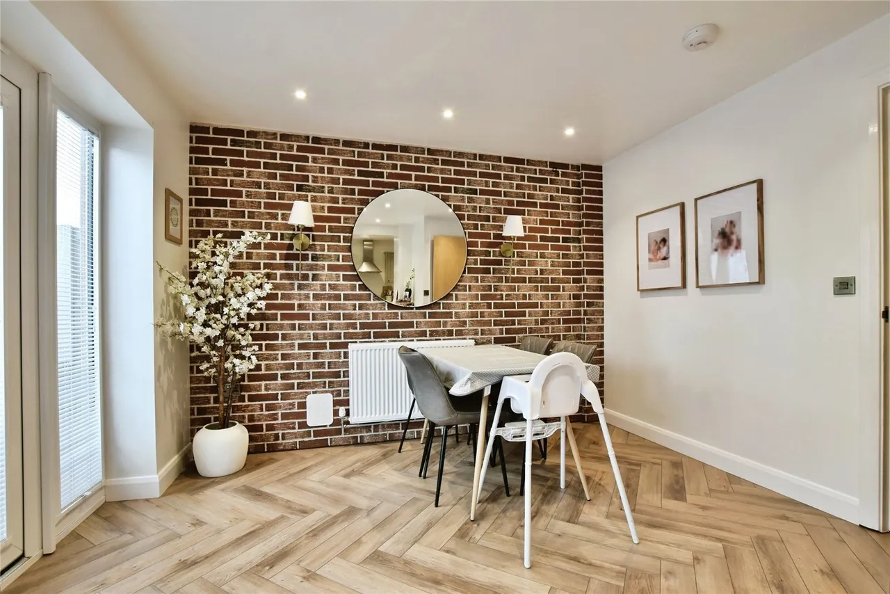Chedlin Drive, Manchester, Greater Manchester, M23, photo 4