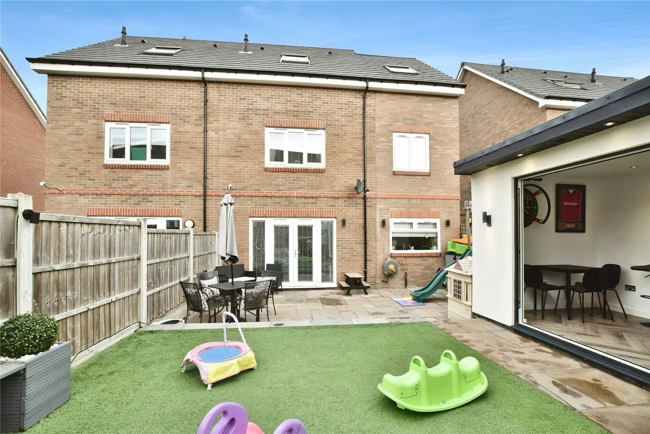 Chedlin Drive, Manchester, Greater Manchester, M23, photo 19
