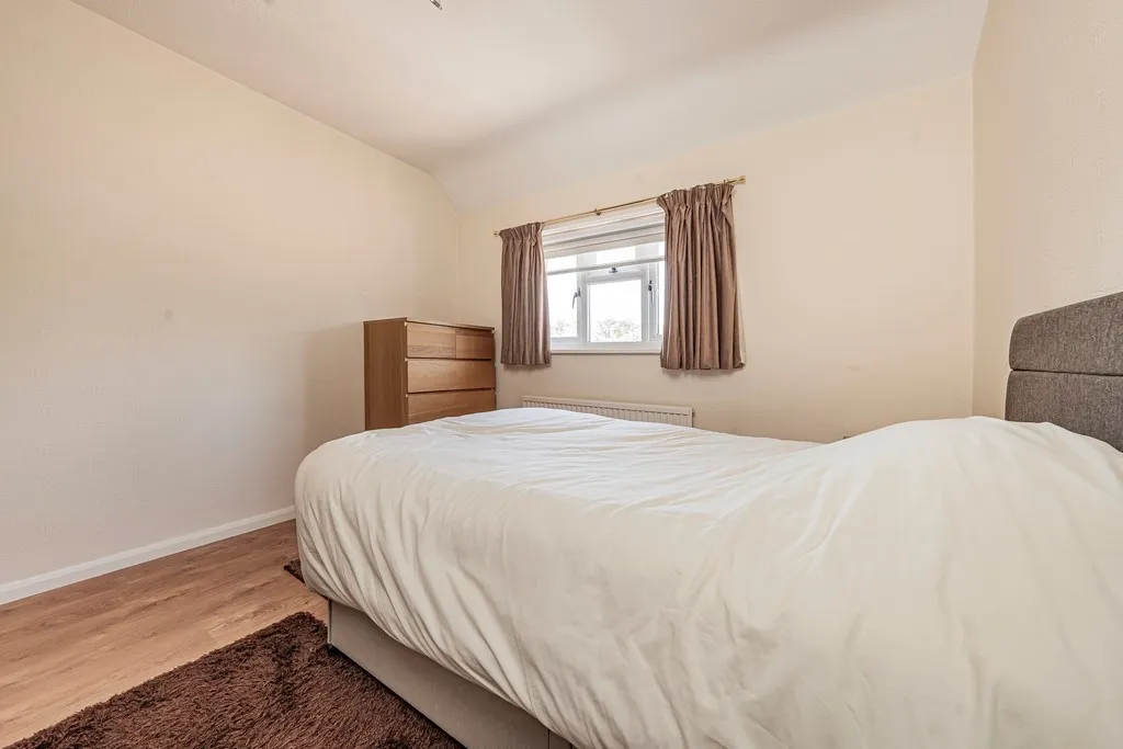 St. Marys Road, Harefield, UB9, photo 14
