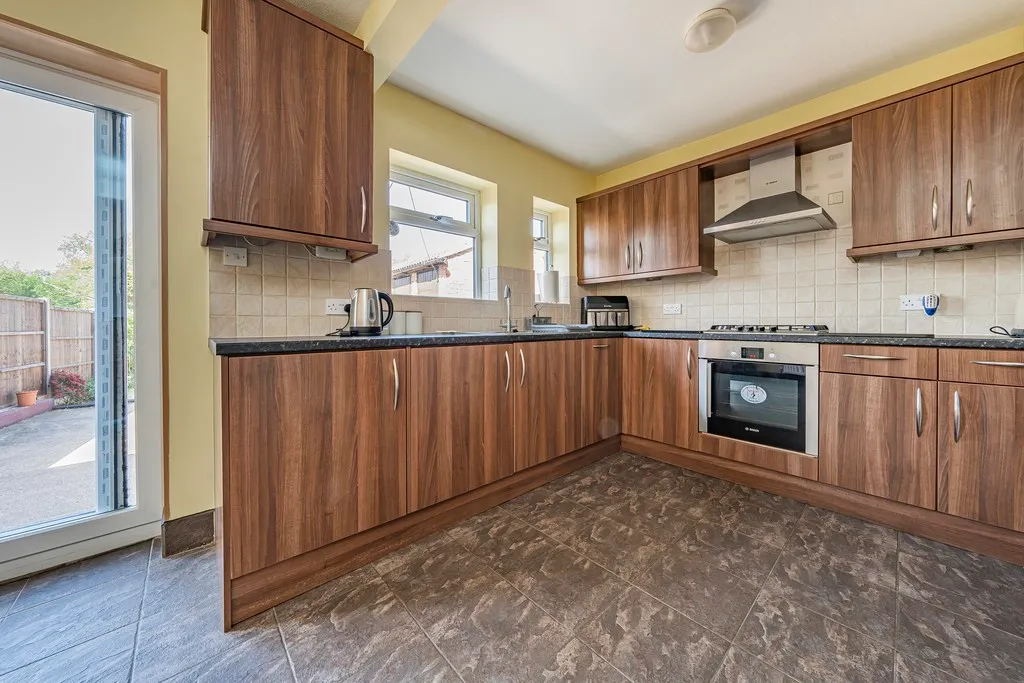 St. Marys Road, Harefield, UB9, photo 23