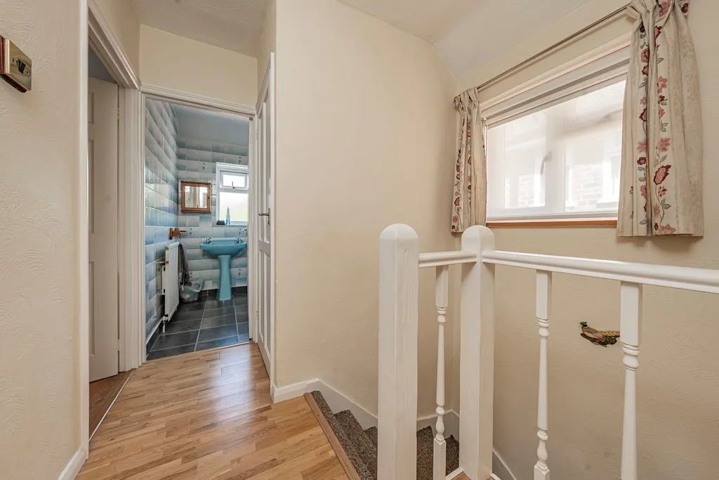 St. Marys Road, Harefield, UB9, photo 15