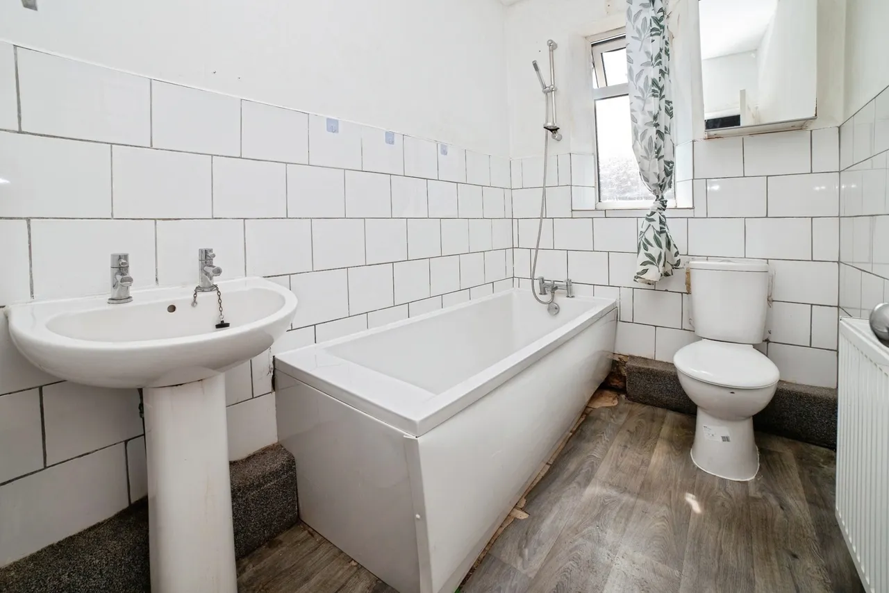 Howard Street, Sutton-in-Ashfield, Nottinghamshire, NG17, photo 17