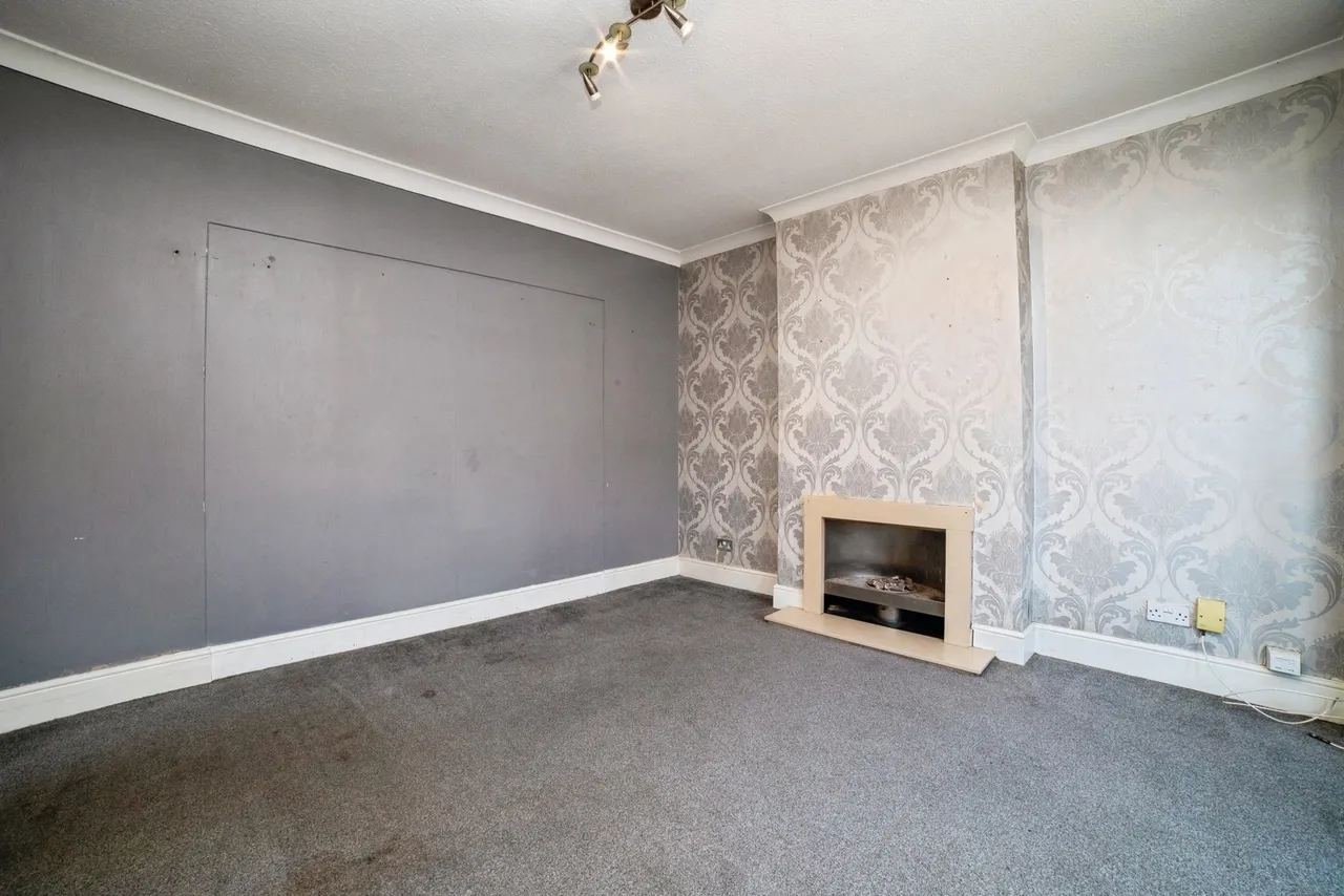 Howard Street, Sutton-in-Ashfield, Nottinghamshire, NG17, photo 3