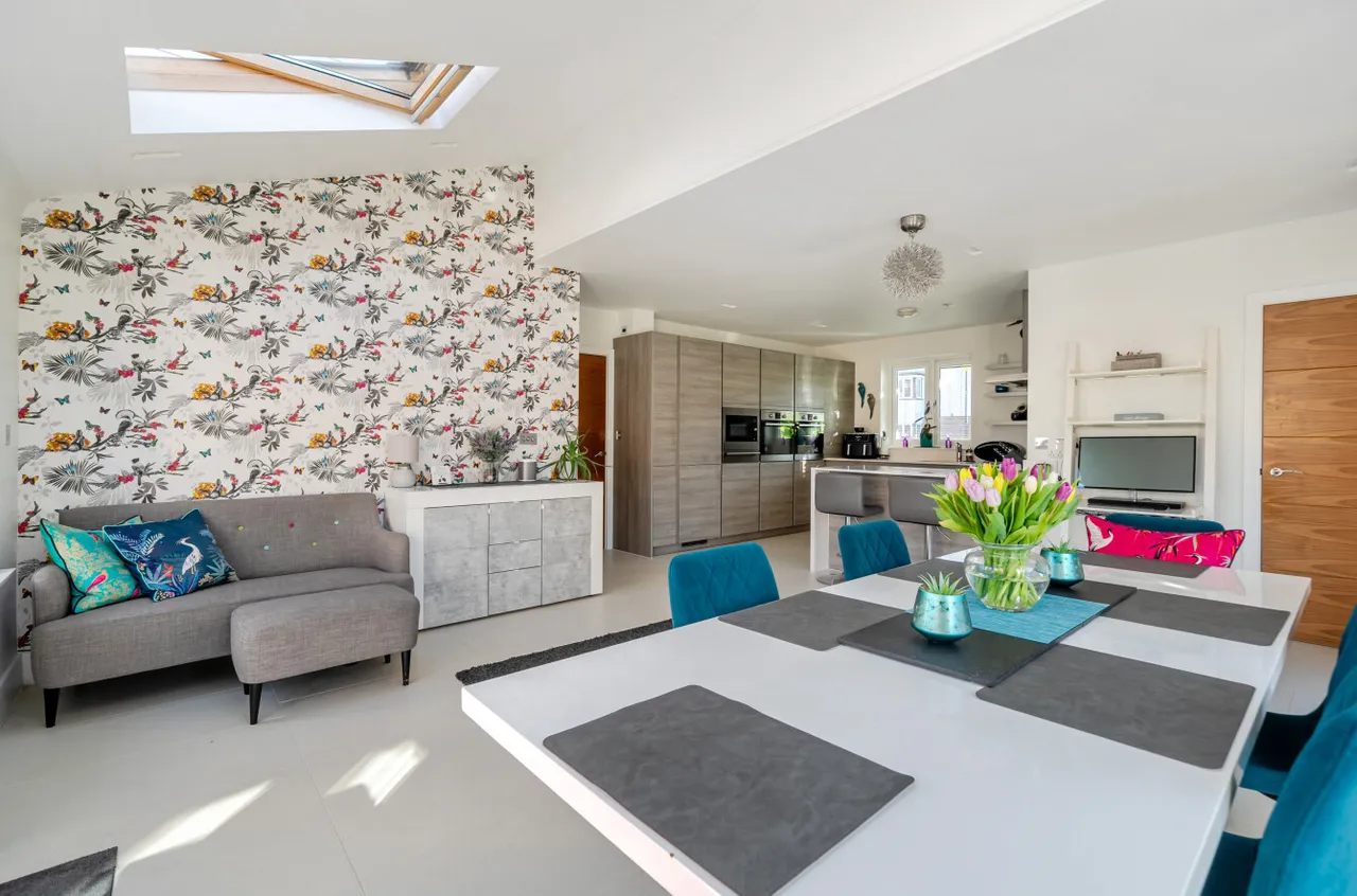 Willowbourne, Fleet, Hampshire, GU51 5AB, photo 4