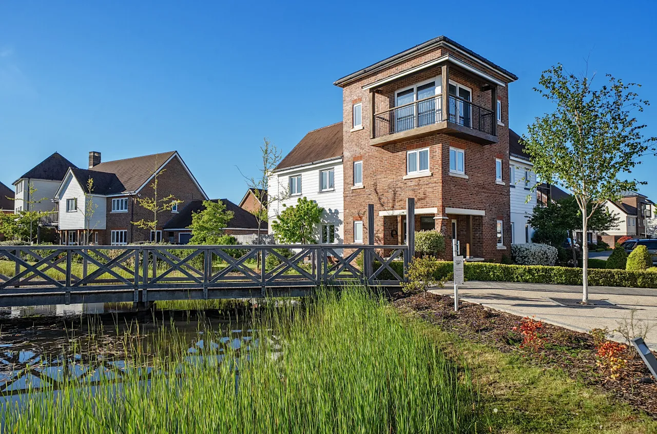 Willowbourne, Fleet, Hampshire, GU51 5AB, photo 24