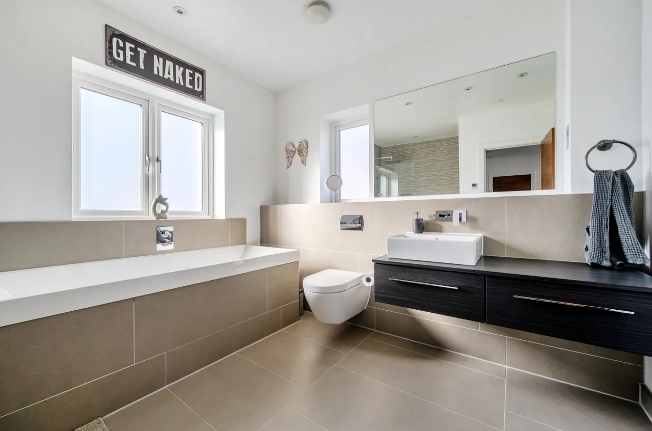 Willowbourne, Fleet, Hampshire, GU51 5AB, photo 20