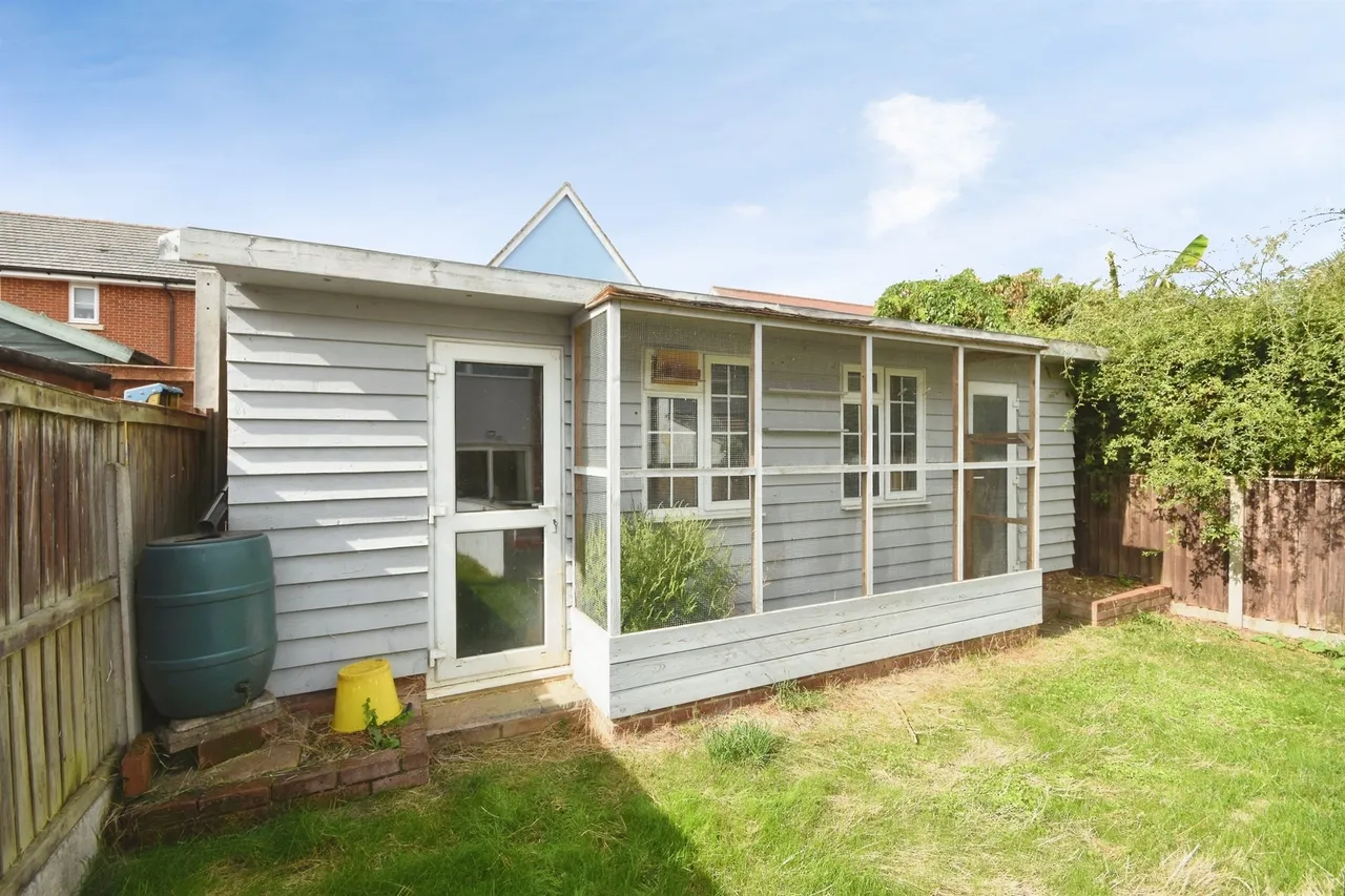 Elm Walk, Rayne, CM77, photo 18