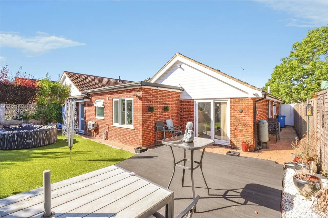 Knights Road, Bearwood, BH11, photo 16