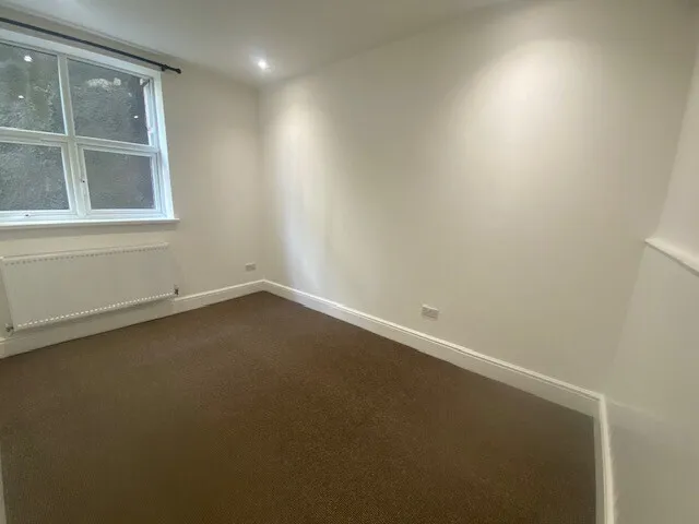 Pen Y Lan Road, Cardiff, CF23, photo 4