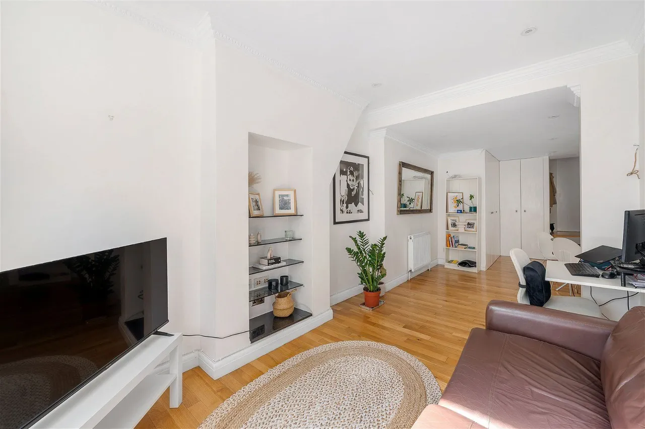 Alderney Street, London, SW1V 4EU, photo 3