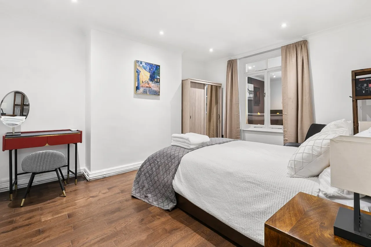 Stock Orchard Crescent, Islington, N7, photo 7