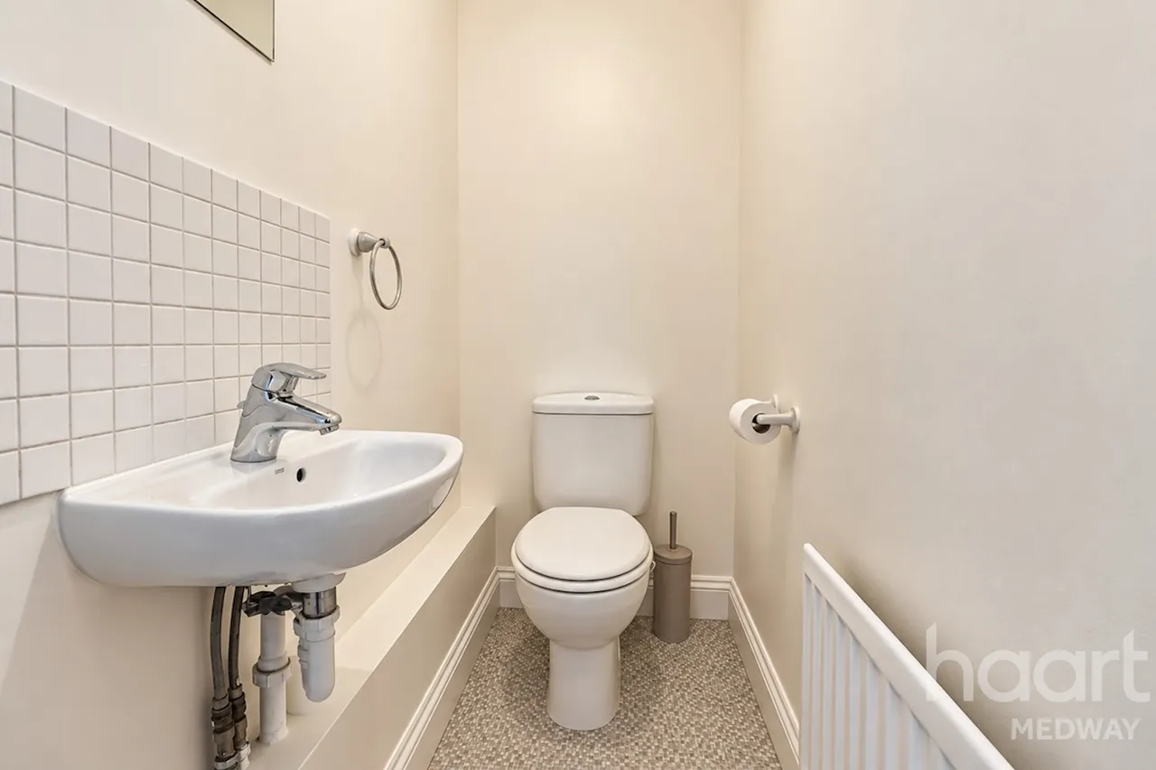 Groombridge Drive, Gillingham, ME7, photo 3