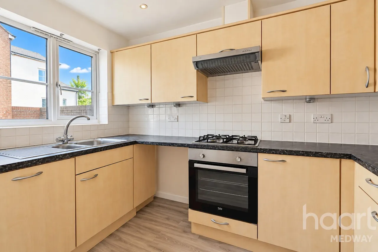 Groombridge Drive, Gillingham, ME7, photo 2