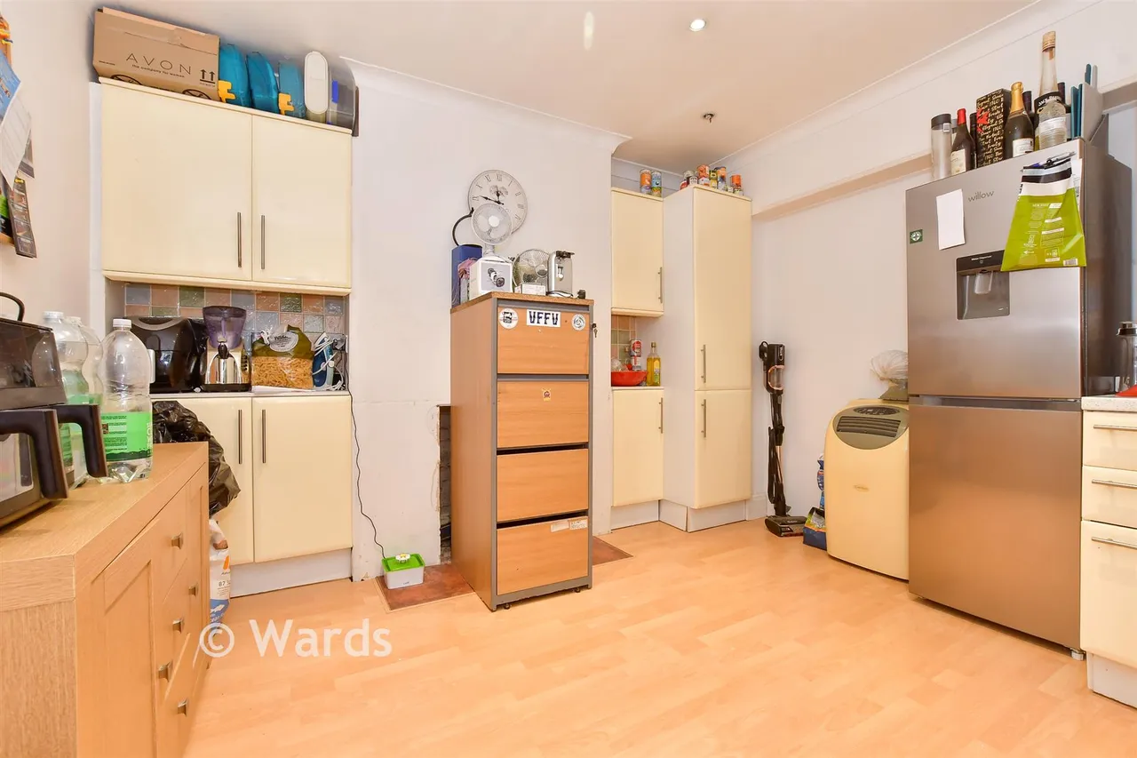 Park Avenue, Birchington, CT7, photo 4