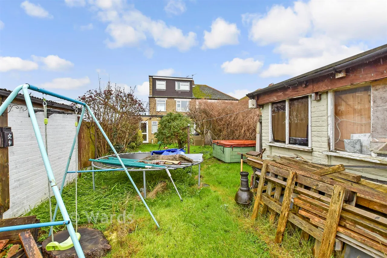 Park Avenue, Birchington, CT7, photo 16