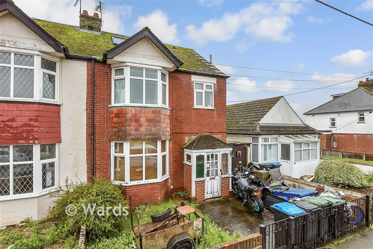 4 bed house for sale, Park Avenue, Birchington, CT7