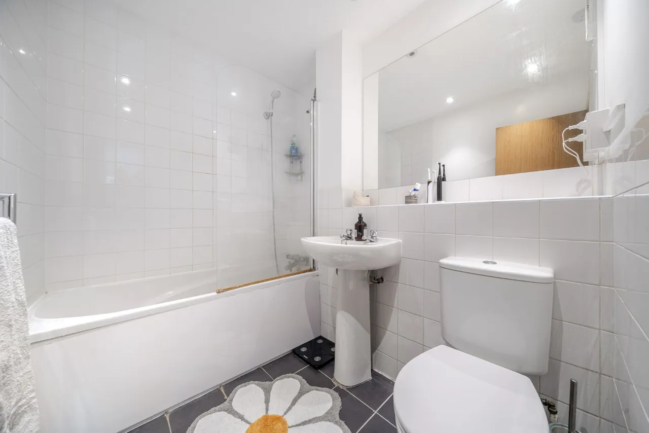 Peregrine Court, Streatham, London, SW16, photo 5