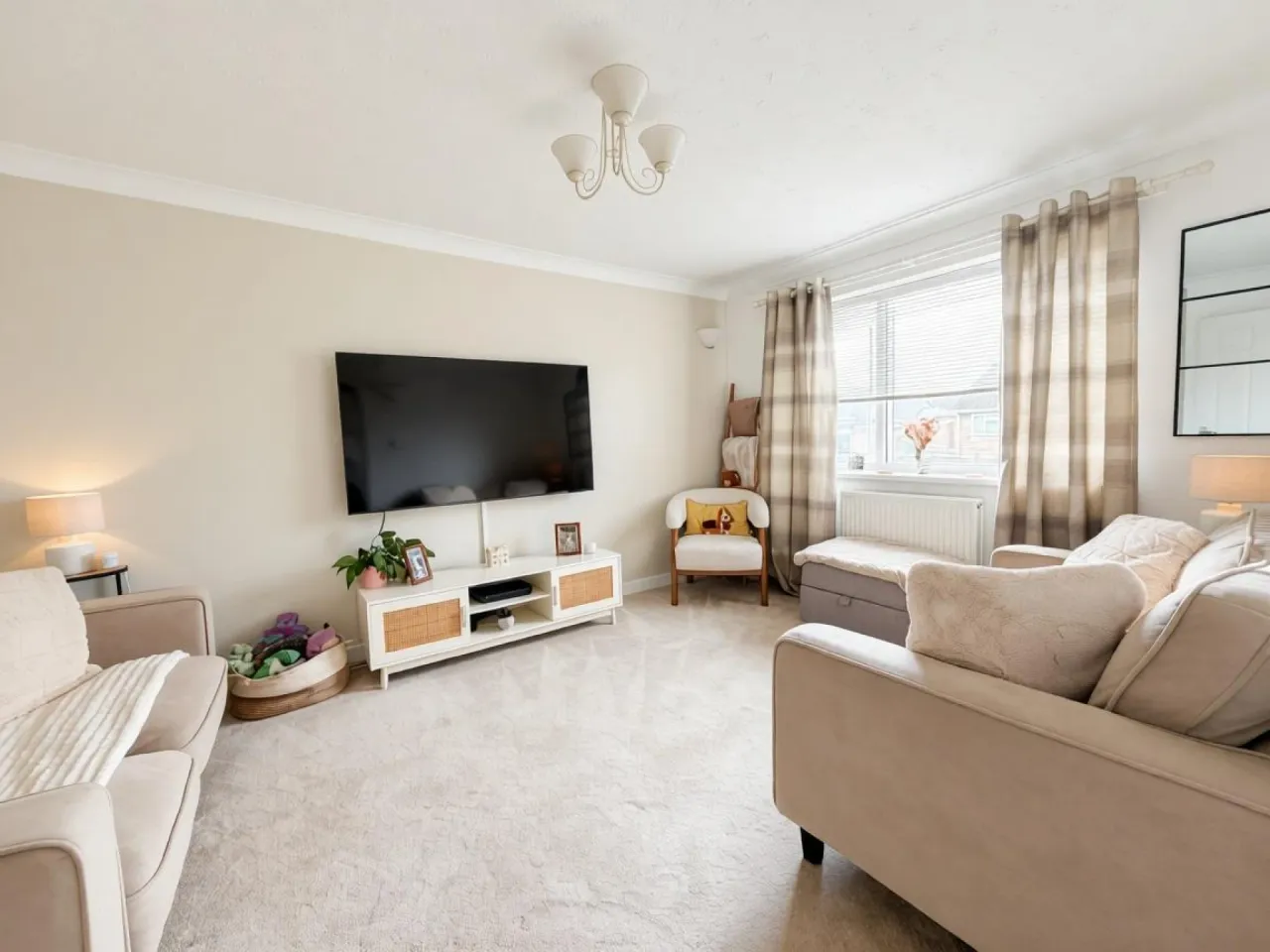 Jasmine Gardens, Bradwell, photo 2