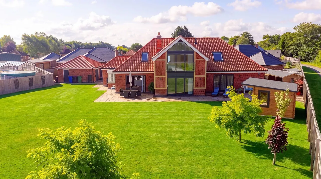 Meadowfields, Kirton End, PE20, photo 34