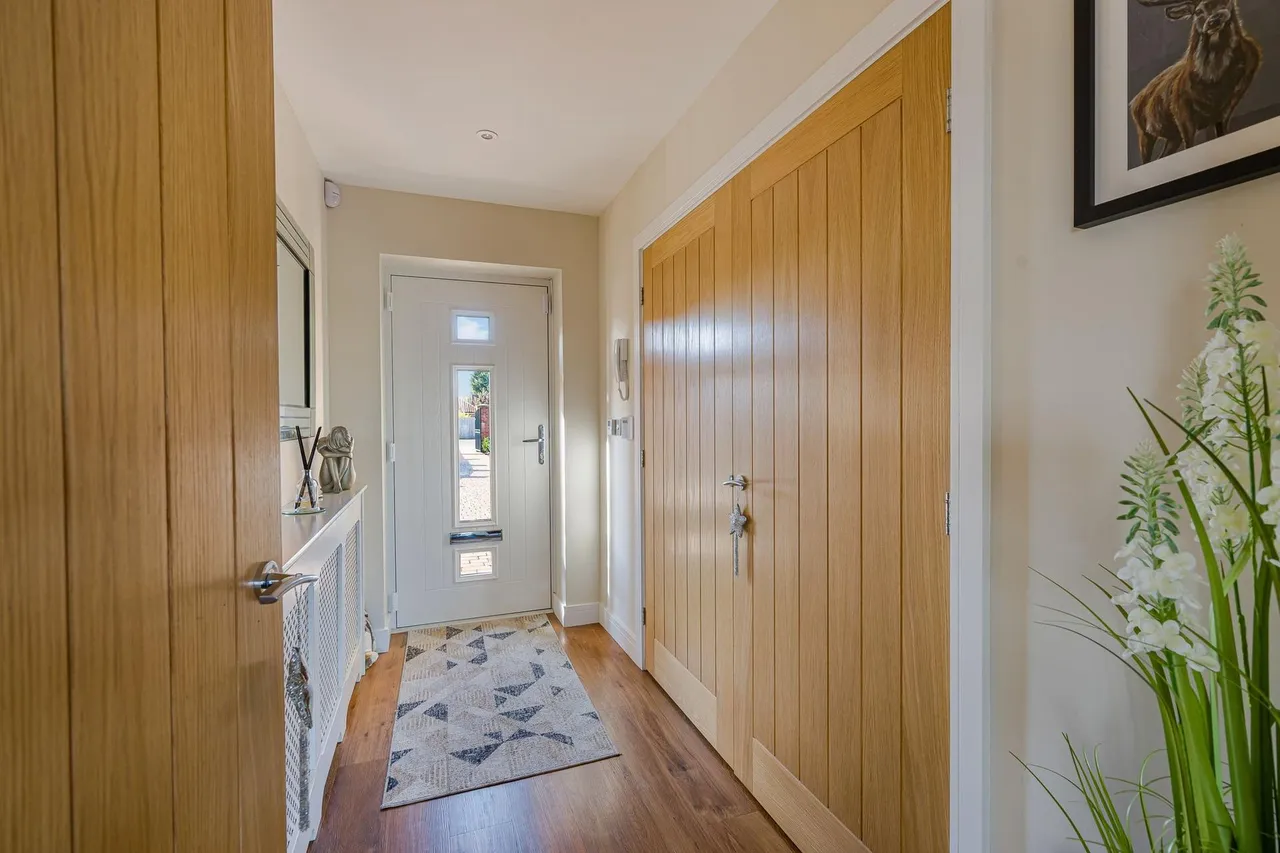 Meadowfields, Kirton End, PE20, photo 6