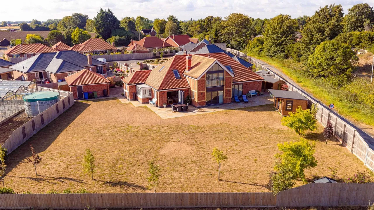 Meadowfields, Kirton End, PE20, photo 49