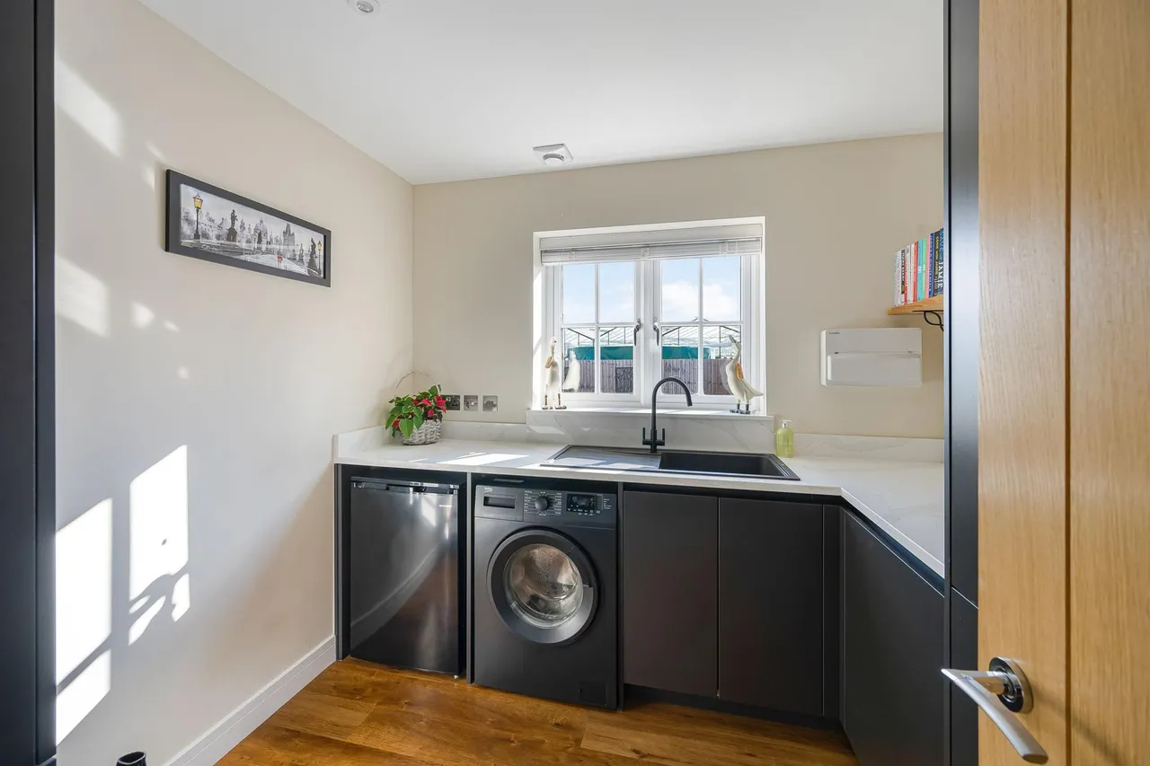 Meadowfields, Kirton End, PE20, photo 15
