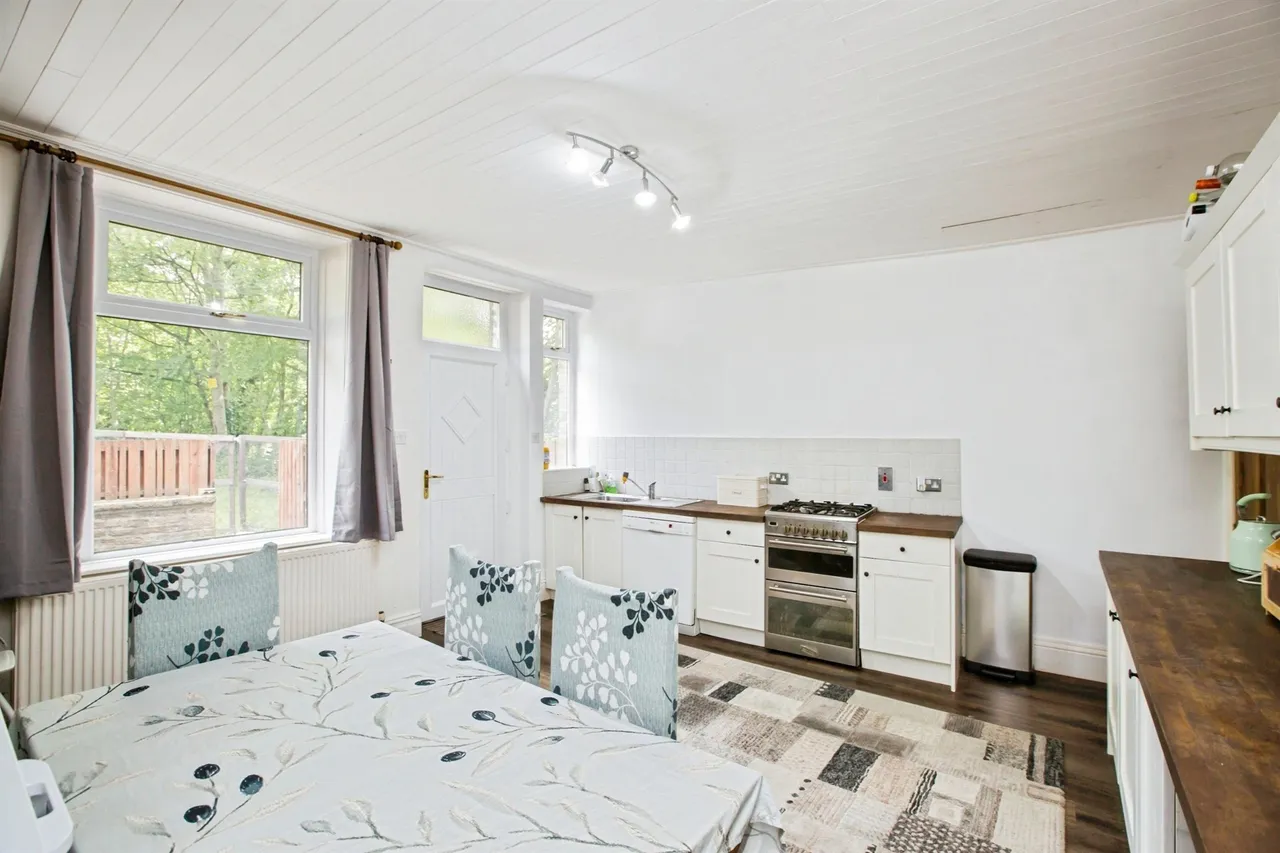 Willow Terrace, SOWERBY BRIDGE, photo 4