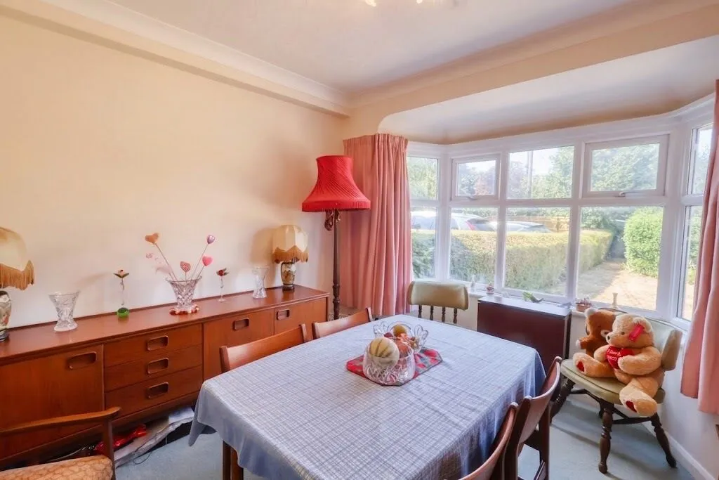 Chinnor Road, Princes Risborough, HP27, photo 7