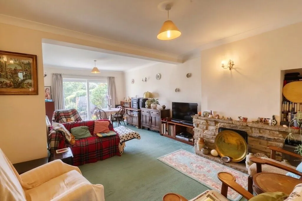 Chinnor Road, Princes Risborough, HP27, photo 5