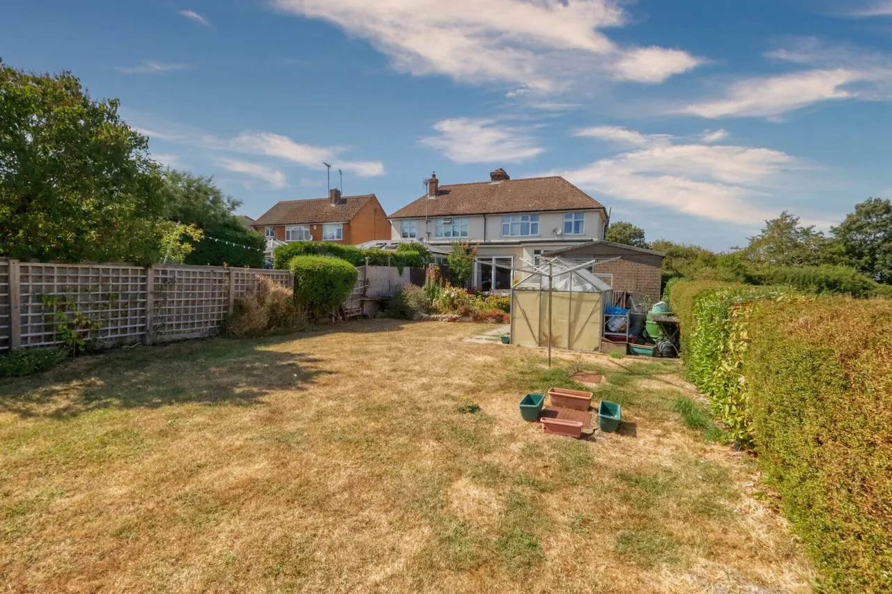 Chinnor Road, Princes Risborough, HP27, photo 2