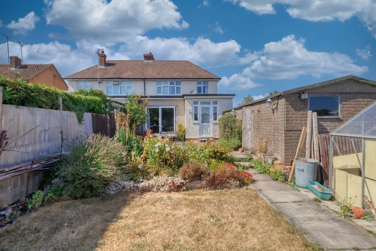 Chinnor Road, Princes Risborough, HP27, photo 3