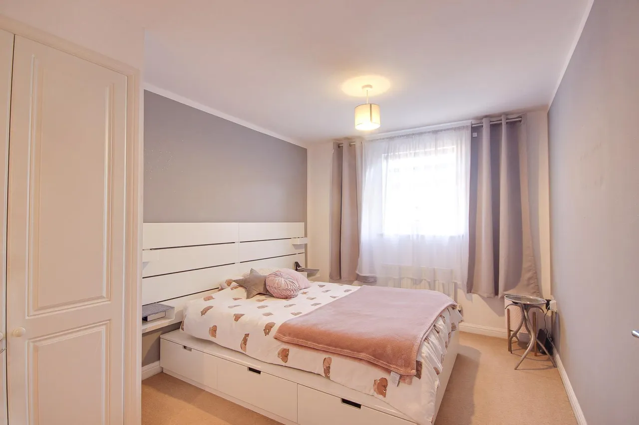 Watermint Drive, Tuffley, Gloucester, GL4, photo 3