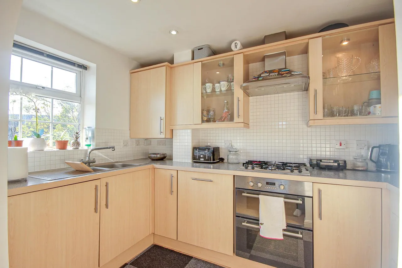 Watermint Drive, Tuffley, Gloucester, GL4, photo 4