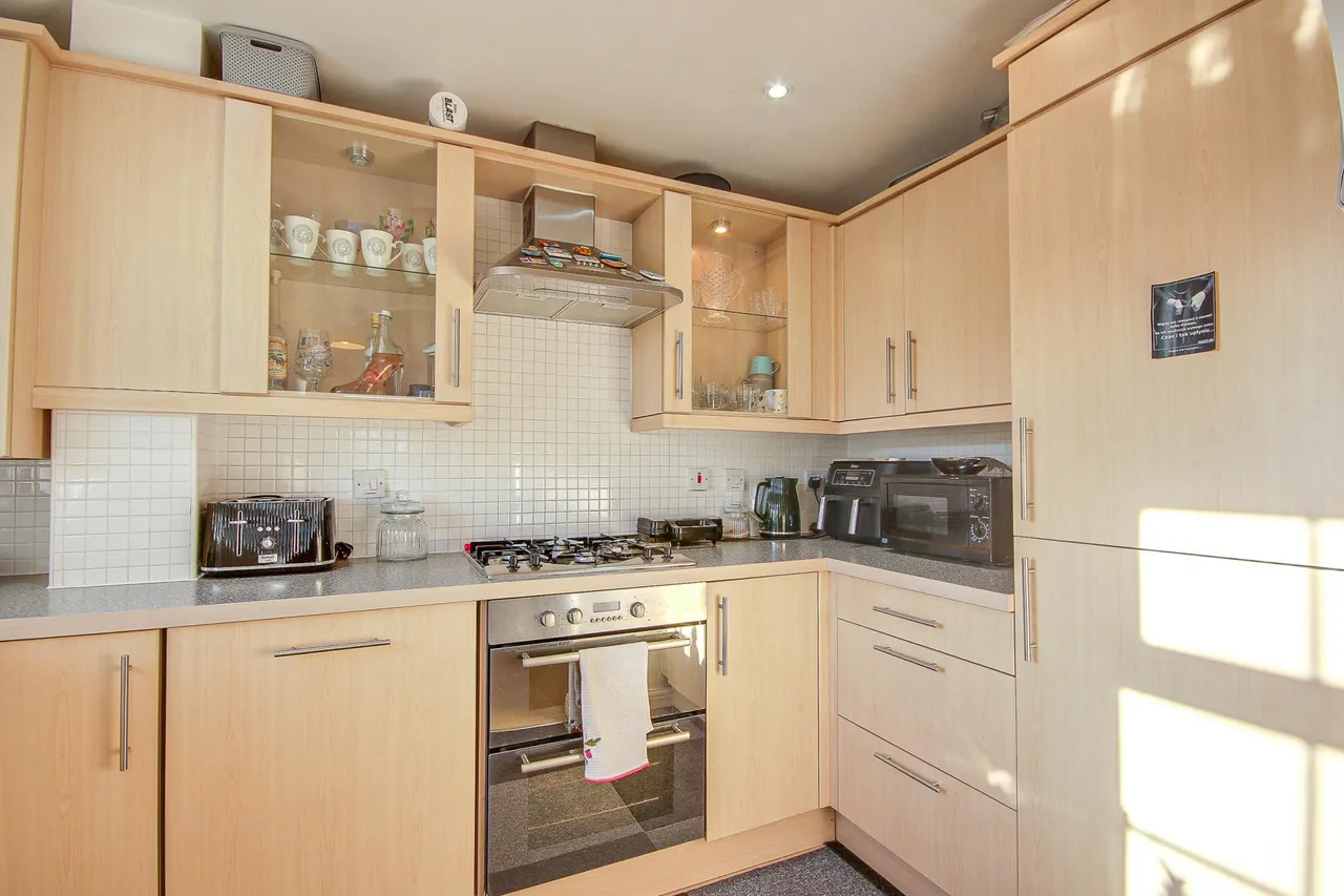 Watermint Drive, Tuffley, Gloucester, GL4, photo 9